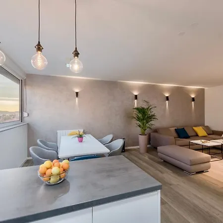 Agape With Parking Apartamento Zadar